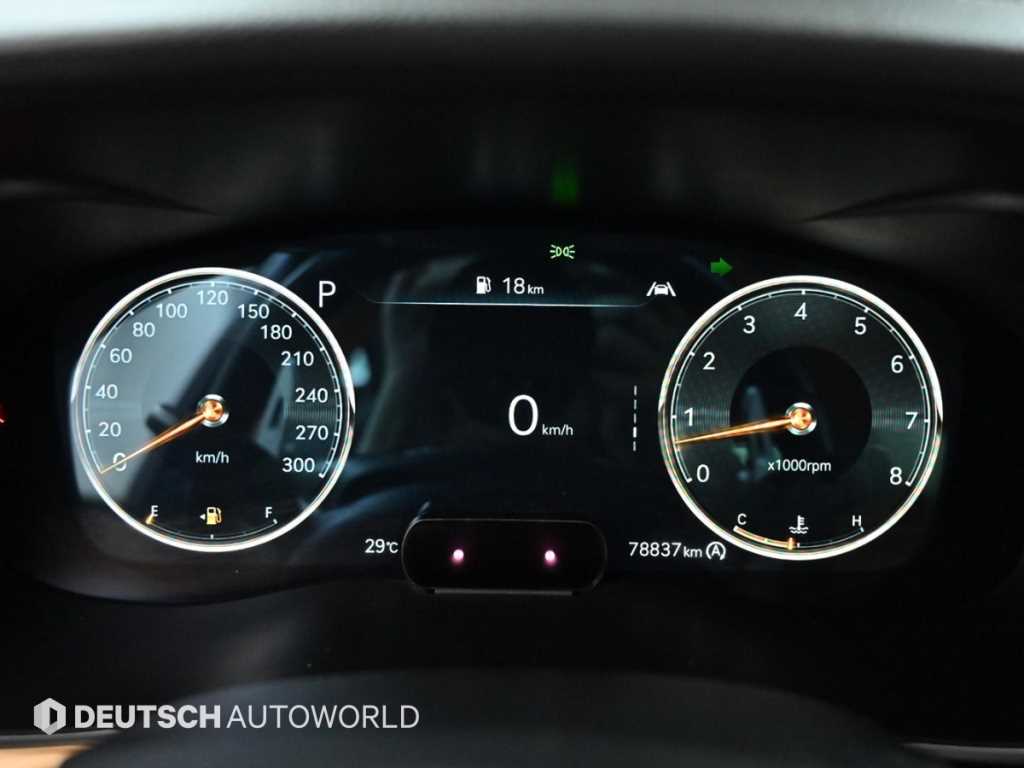 Genesis G70 - Vista 8