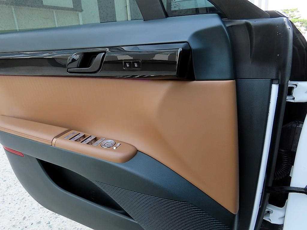 HYUNDAI Grandeur - Vista 11