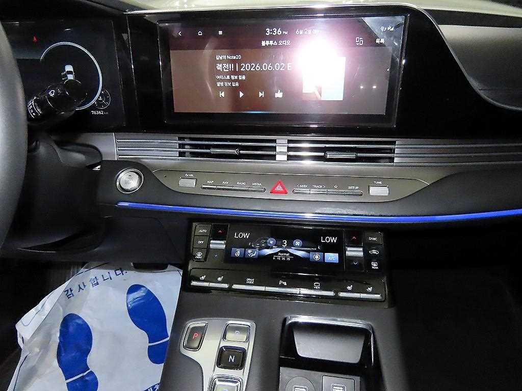 HYUNDAI Grandeur - Vista 11