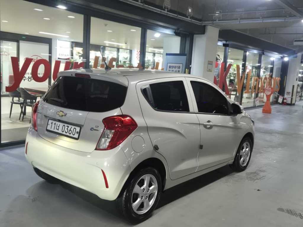 Chevrolet Spark - Vista 2