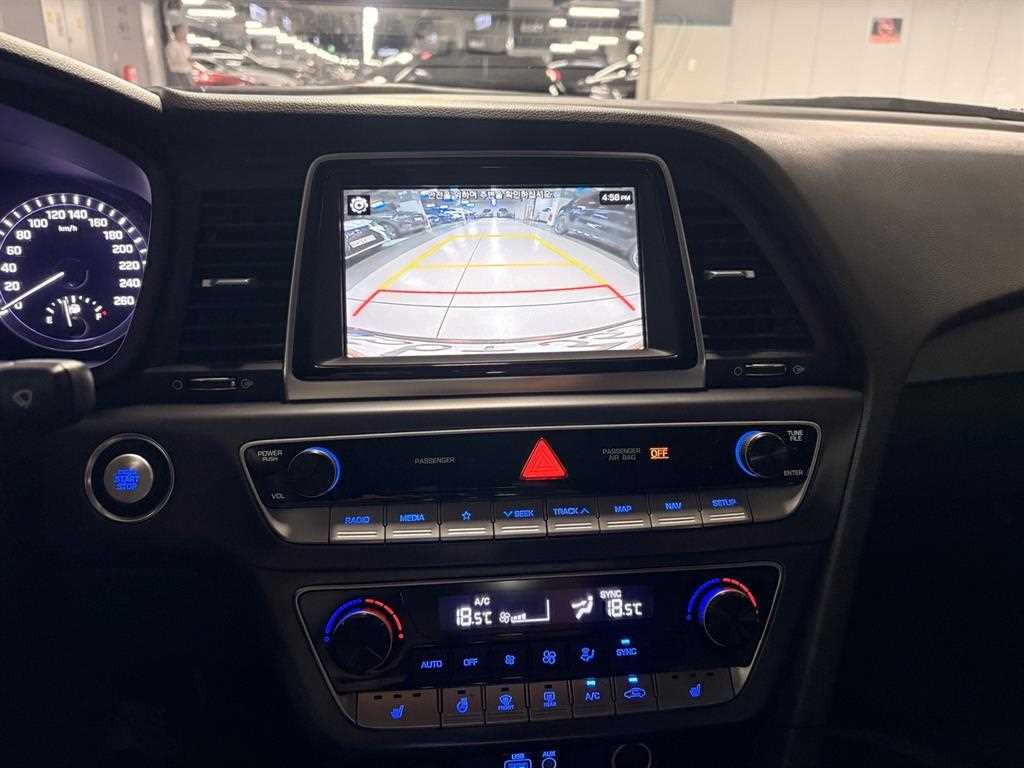 HYUNDAI Sonata - Vista 8