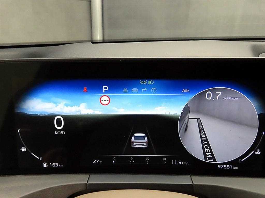 KIA K8 - Vista 8