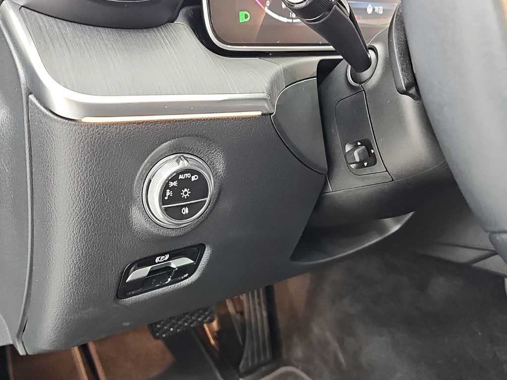 Mercedes Benz C Class 2023 Gris - Importación desde Corea - HF Imports Iquique - Foto 17