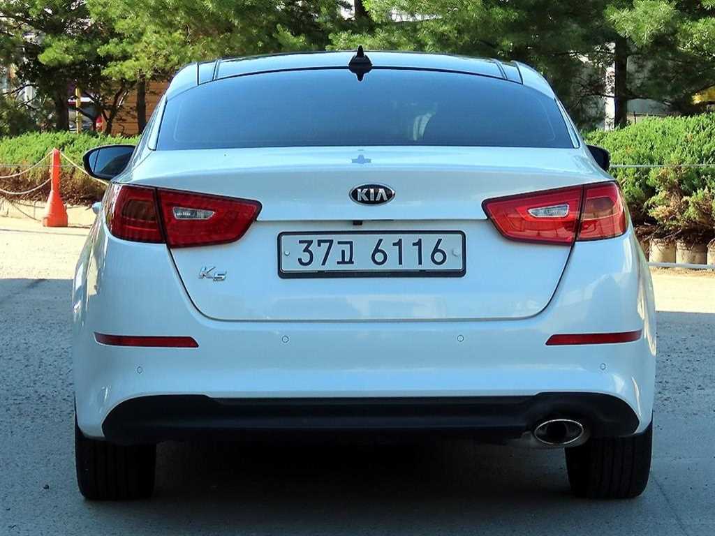 KIA K5 - Vista 4
