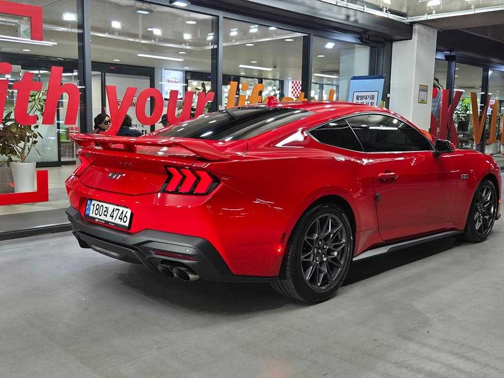 Ford Mustang - Vista 4