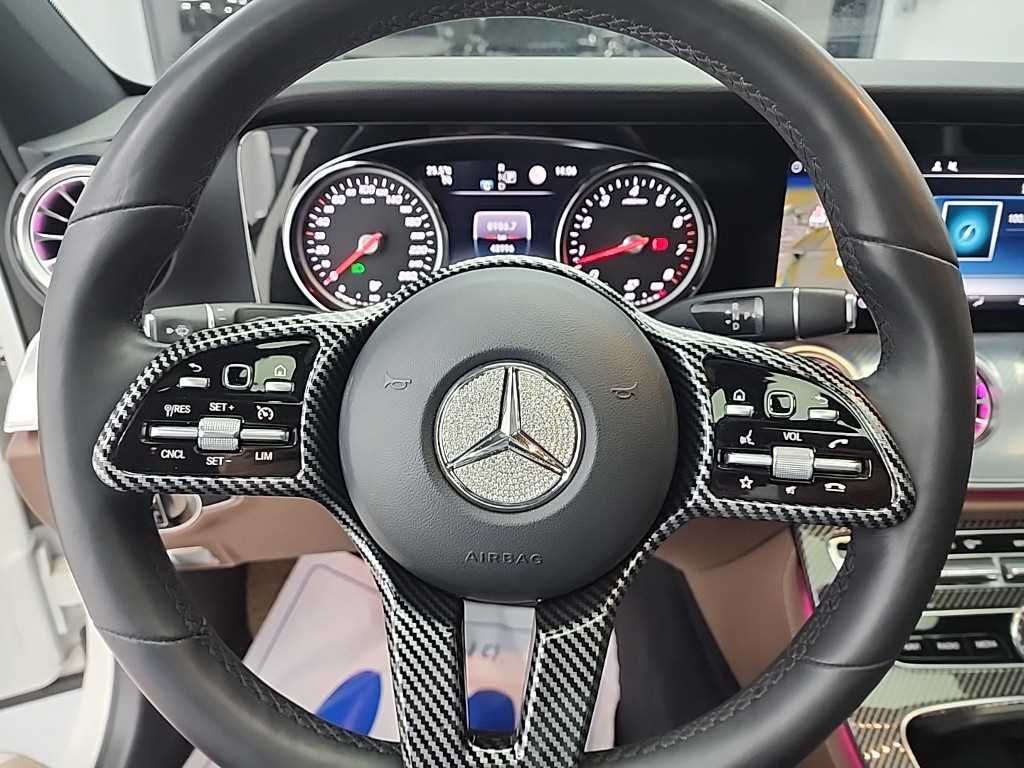 Mercedes Benz E class - Vista 9