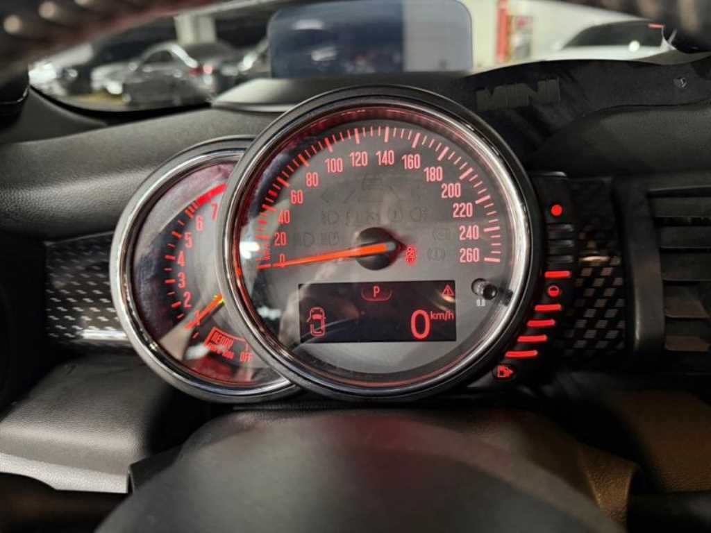 Mini Cooper Convertible - Vista 6