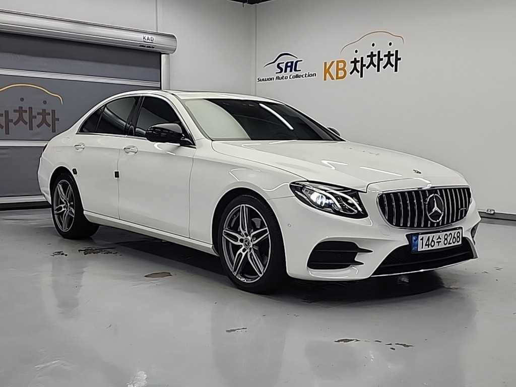 Mercedes Benz E class - Vista 4