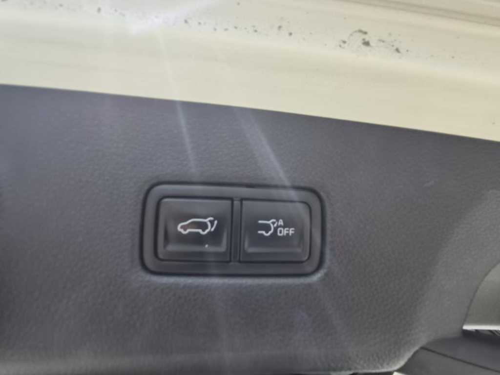 KIA Carnival - Vista 10
