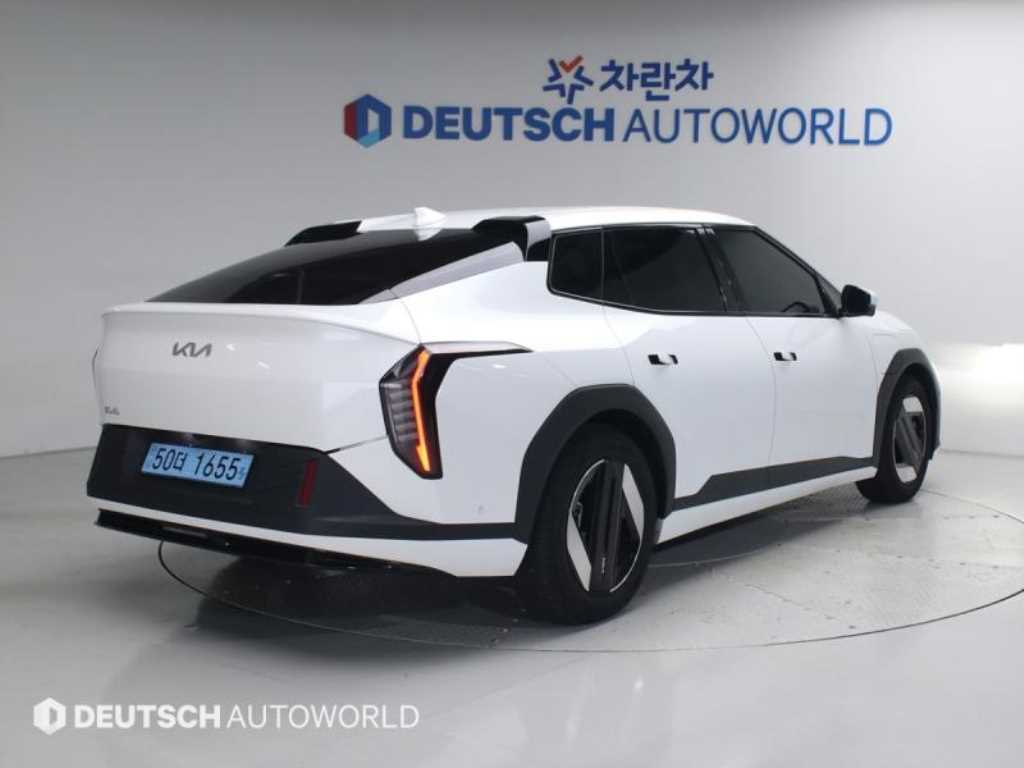 KIA EV4 - Vista 2