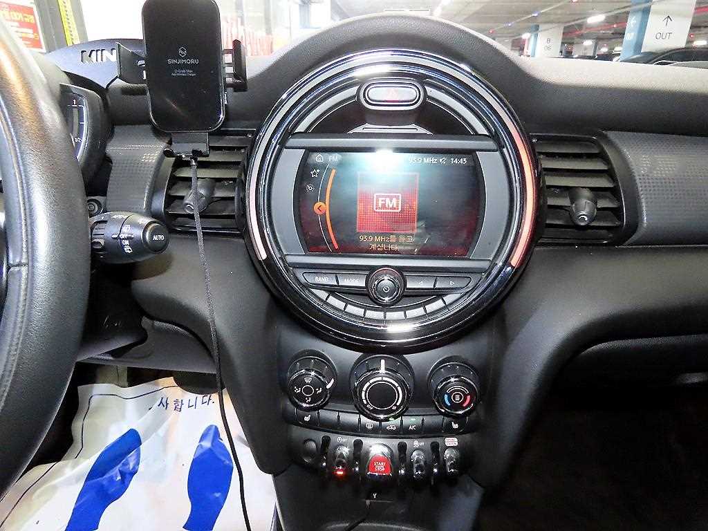 Mini Cooper - Vista 11