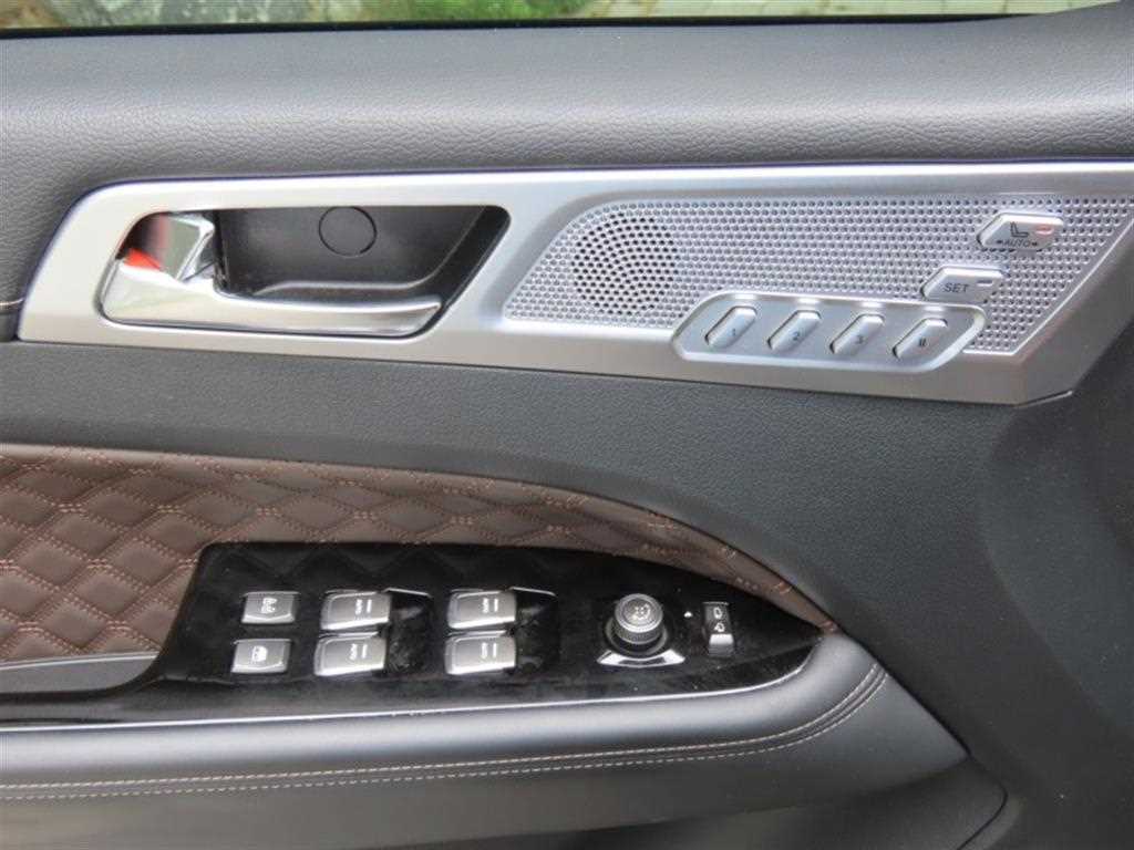 Ssangyong Rexton - Vista 12