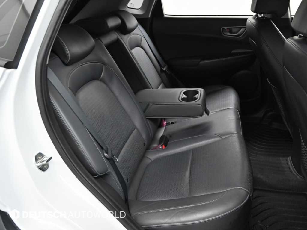 HYUNDAI Kona - Vista 12