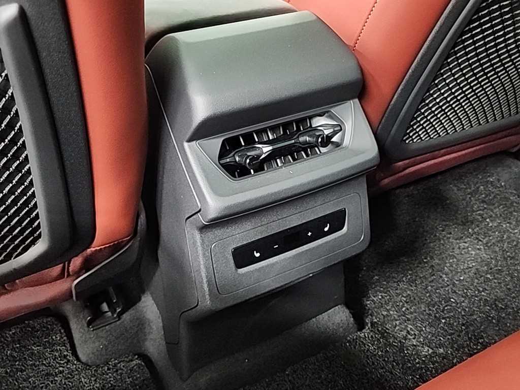Audi SQ6 e-tron 2025 Blanco - Importación desde Corea - HF Imports Iquique - Foto 14