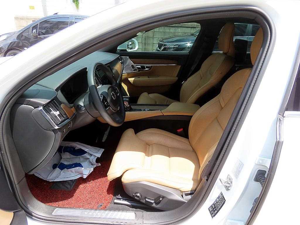Volvo S90 - Vista 5