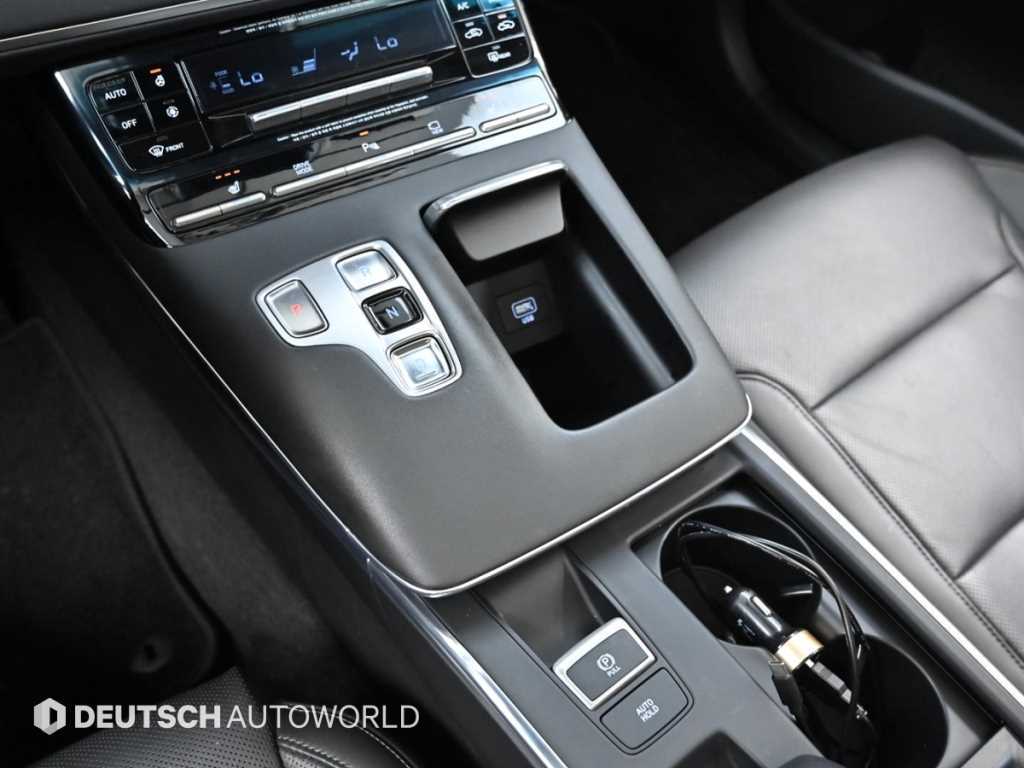 HYUNDAI Grandeur - Vista 8