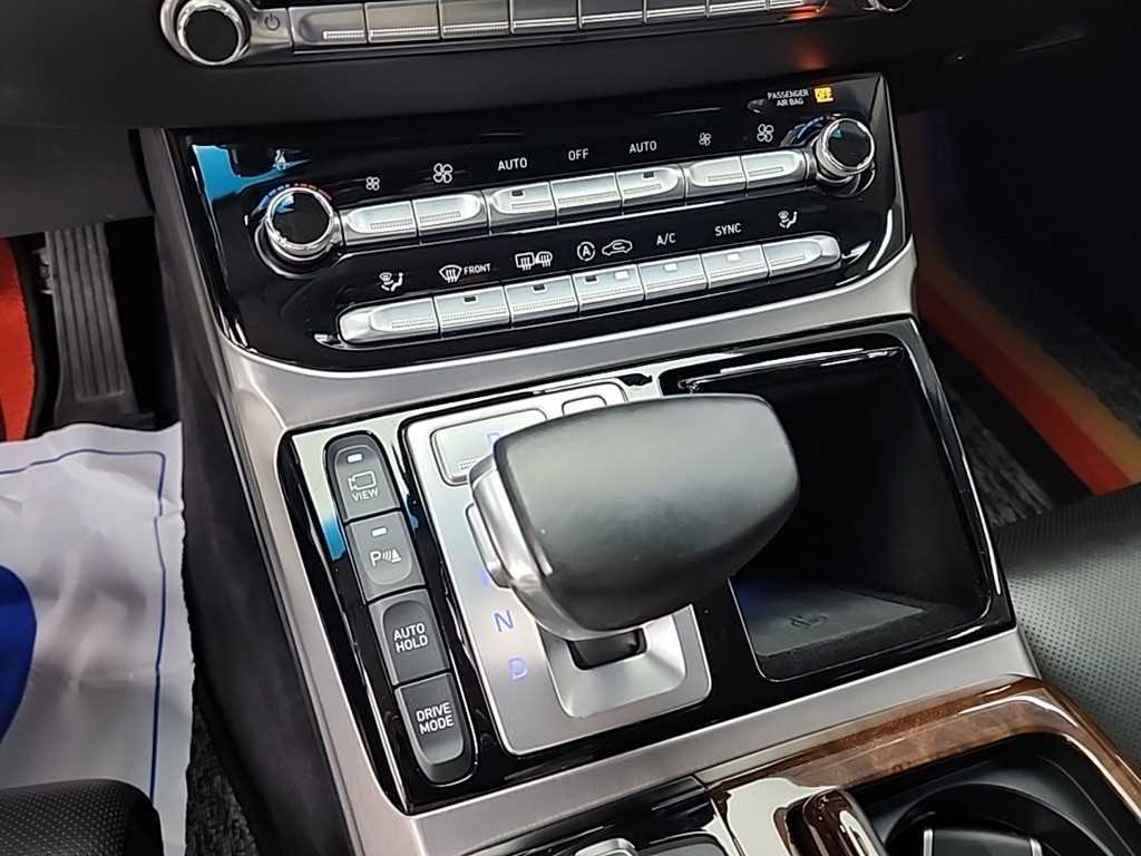Genesis EQ900 - Vista 8