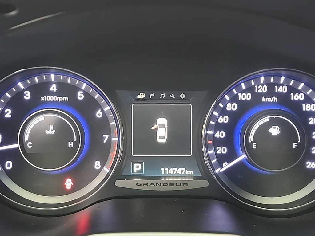 HYUNDAI Grandeur - Vista 6