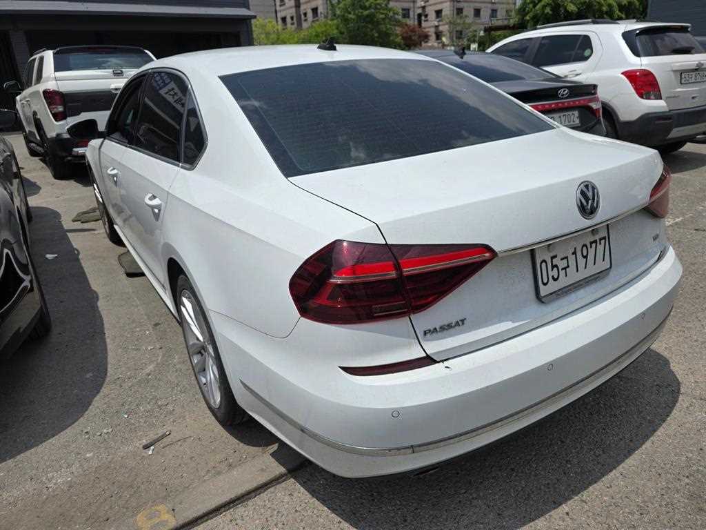 Volkswagen Passat - Vista 3
