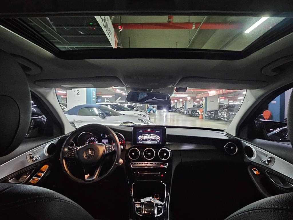 Mercedes Benz C Class - Vista 7