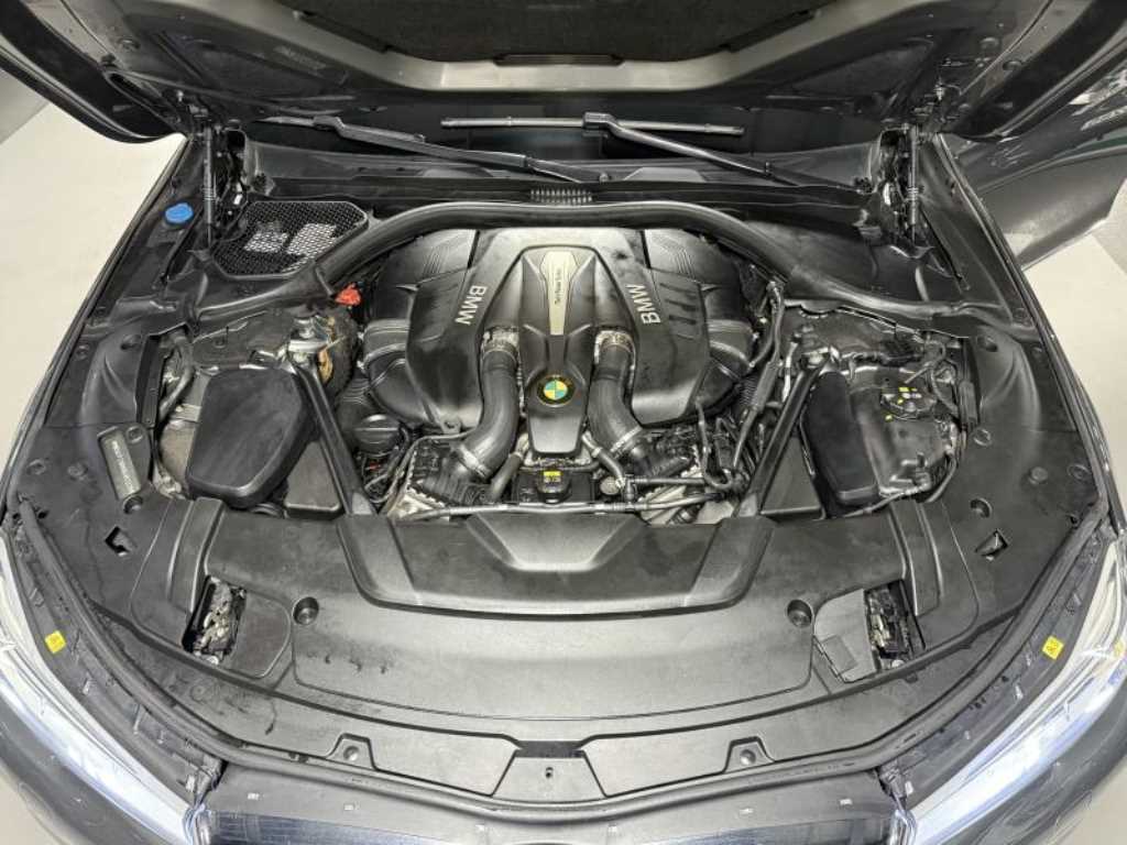 BMW 7 Series 2016 Gris - Importación desde Corea - HF Imports Iquique - Foto 20