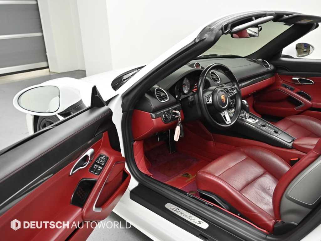 Porsche 718 - Vista 11