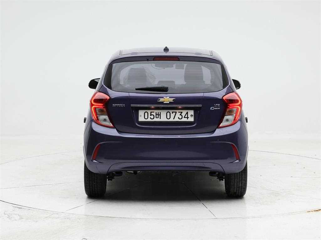 Chevrolet Spark - Vista 5