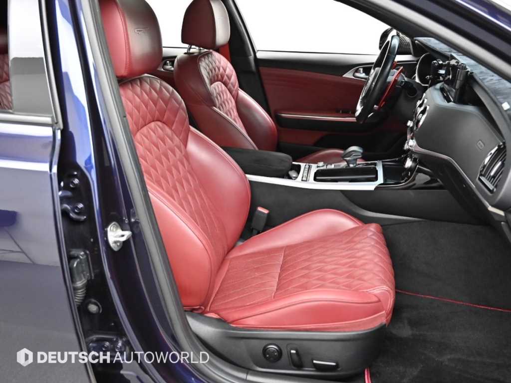 KIA Stinger - Vista 10