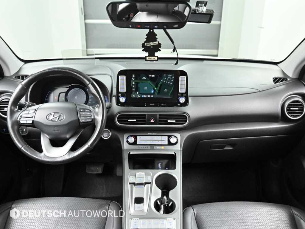 HYUNDAI Kona - Vista 7