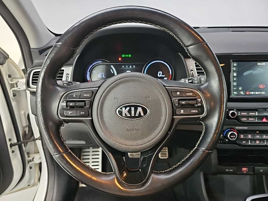 KIA Niro - Vista 9