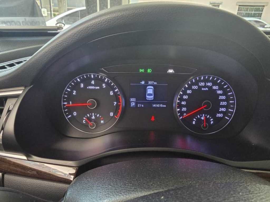 KIA K7 - Vista 11