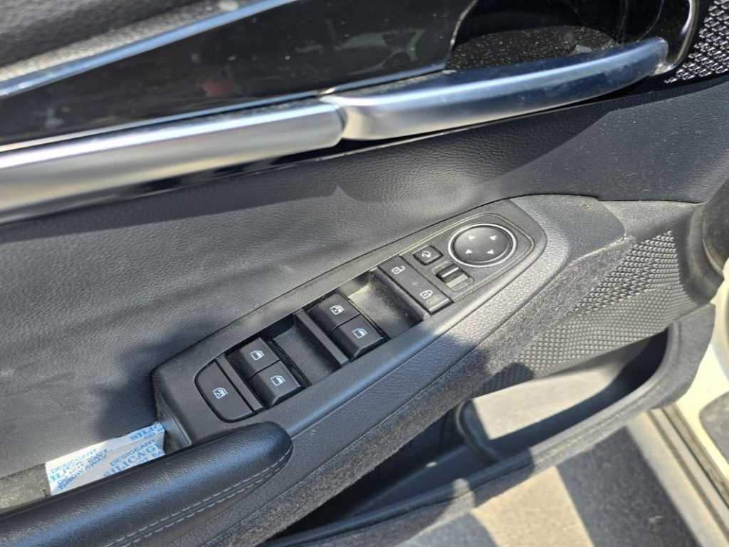 KIA Seltos - Vista 9