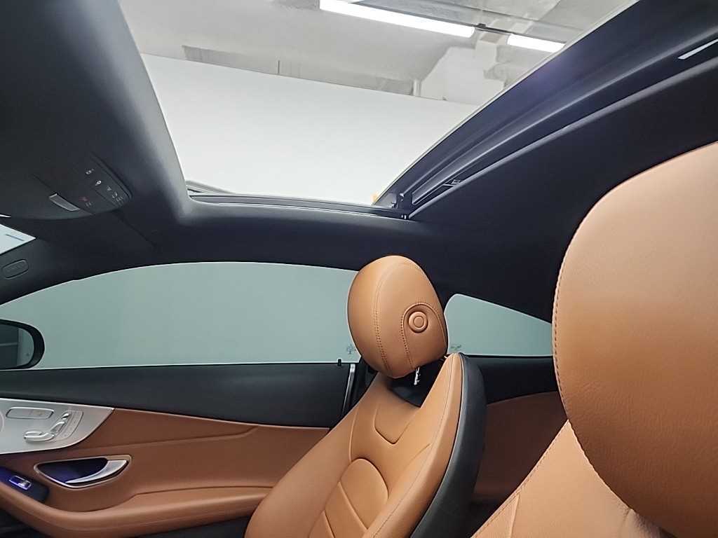Mercedes Benz C Class 2019 Negro - Importación desde Corea - HF Imports Iquique - Foto 13
