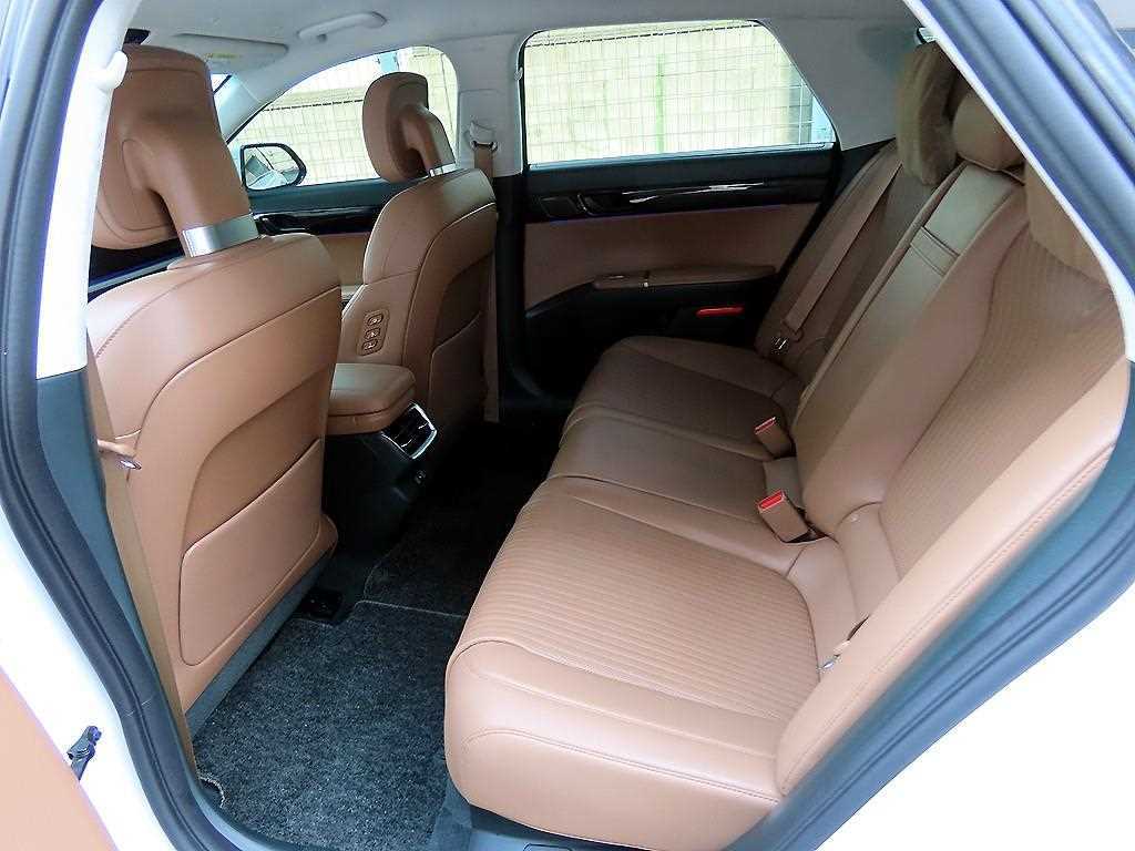 HYUNDAI Grandeur - Vista 6