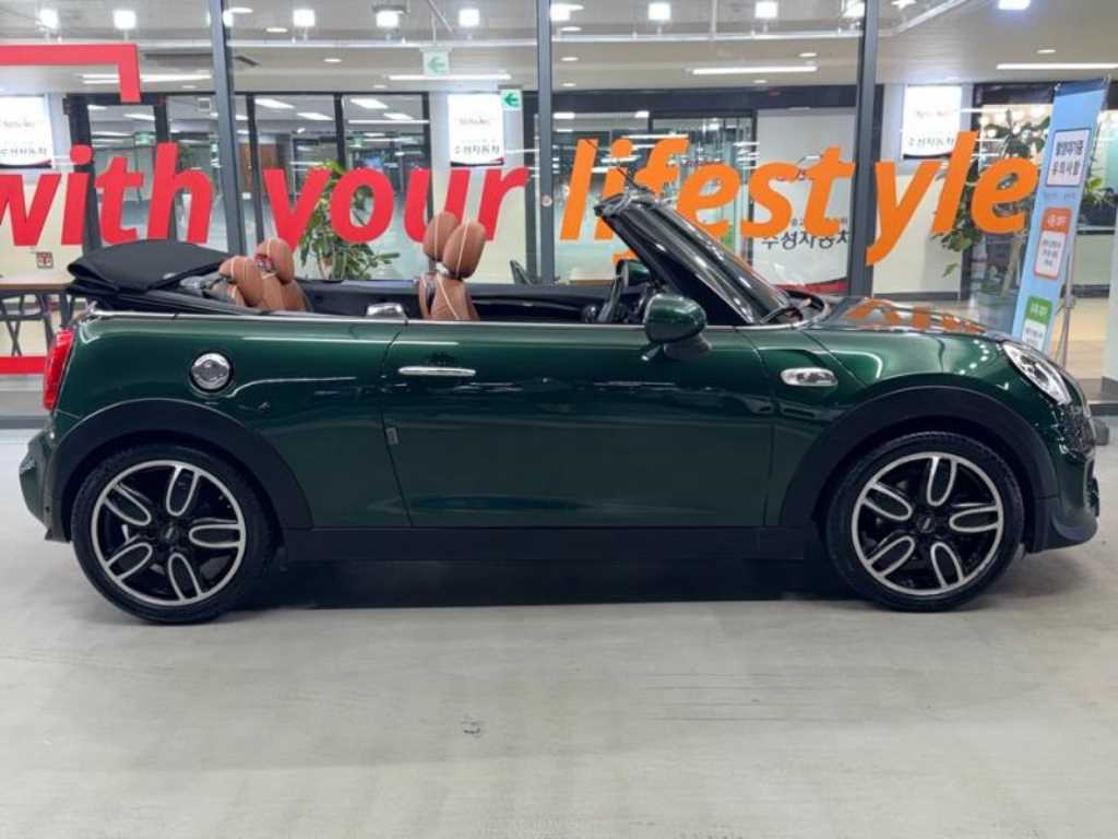 Mini Cooper Convertible - Vista 3
