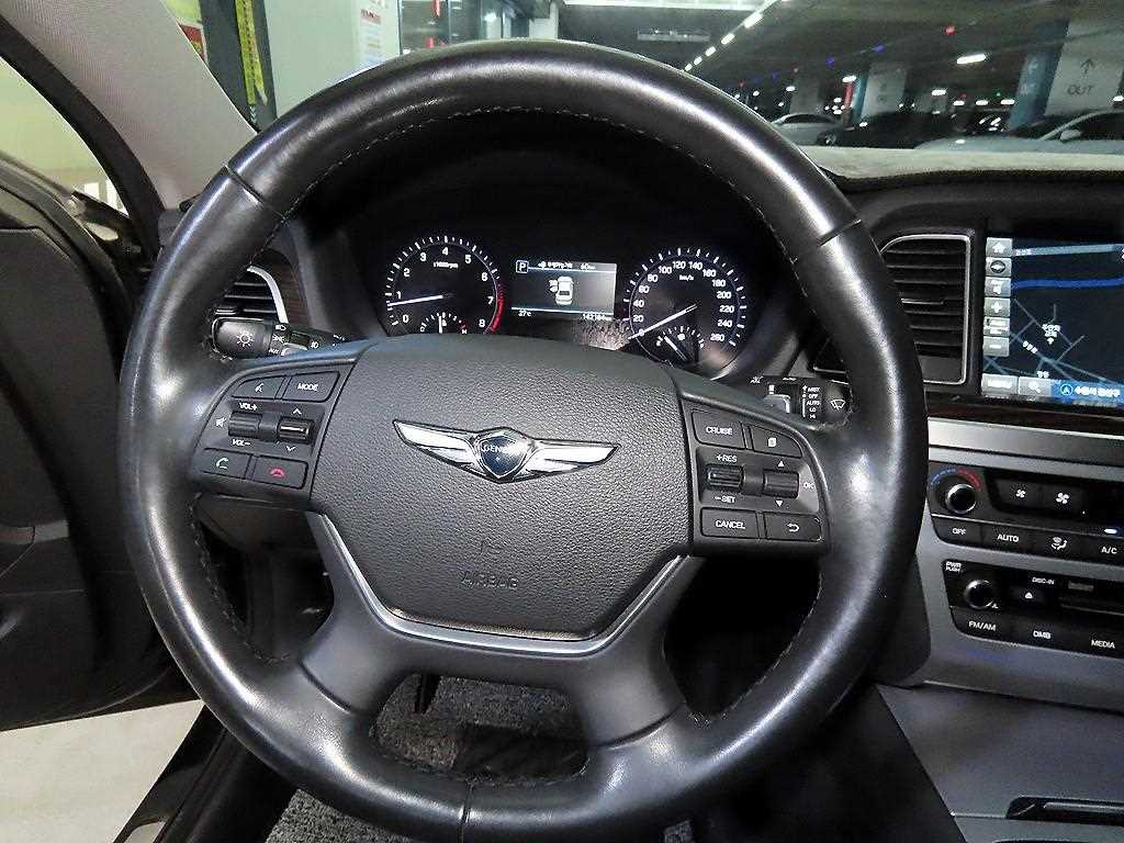 Genesis G80 - Vista 8