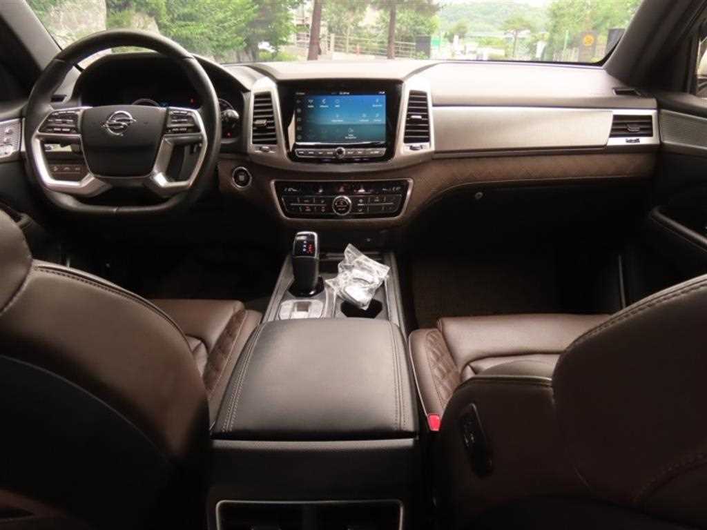 Ssangyong Rexton 2021 Blanco - Importación desde Corea - HF Imports Iquique - Foto 15