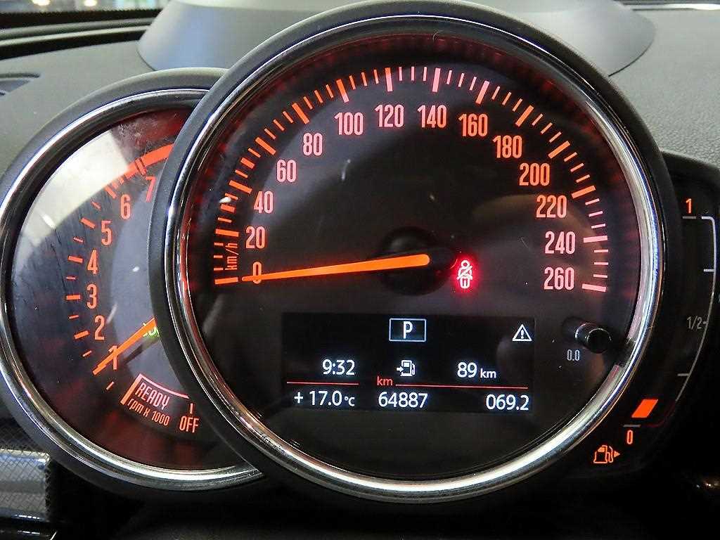 Mini Clubman - Vista 9