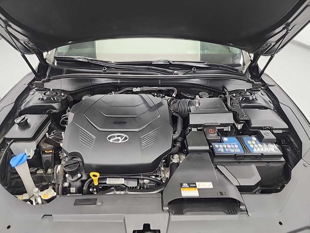 HYUNDAI Grandeur - Vista 5