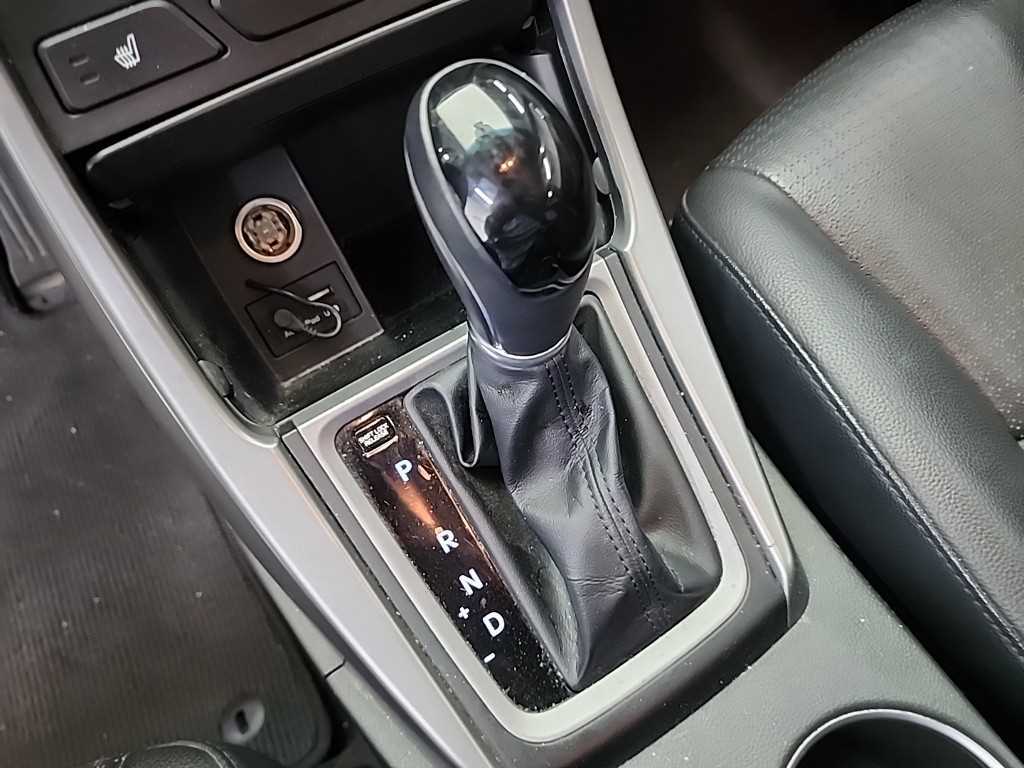HYUNDAI Avante - Vista 8