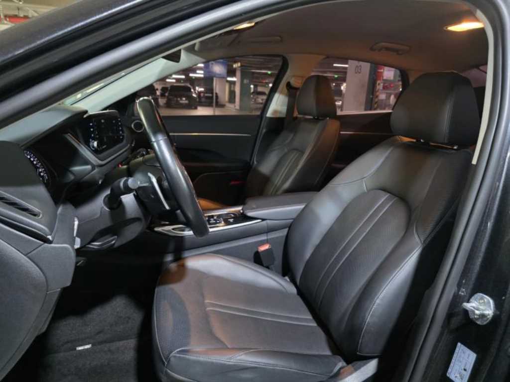 HYUNDAI Sonata - Vista 7