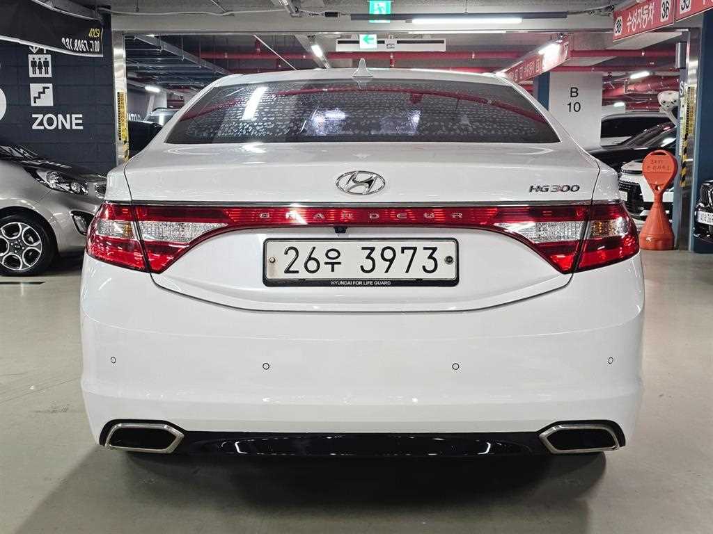 HYUNDAI Grandeur - Vista 4