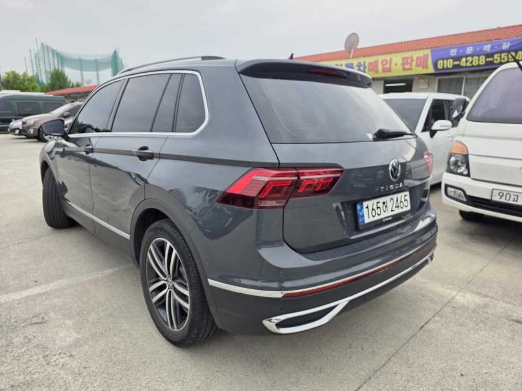 Volkswagen Tiguan - Vista 4
