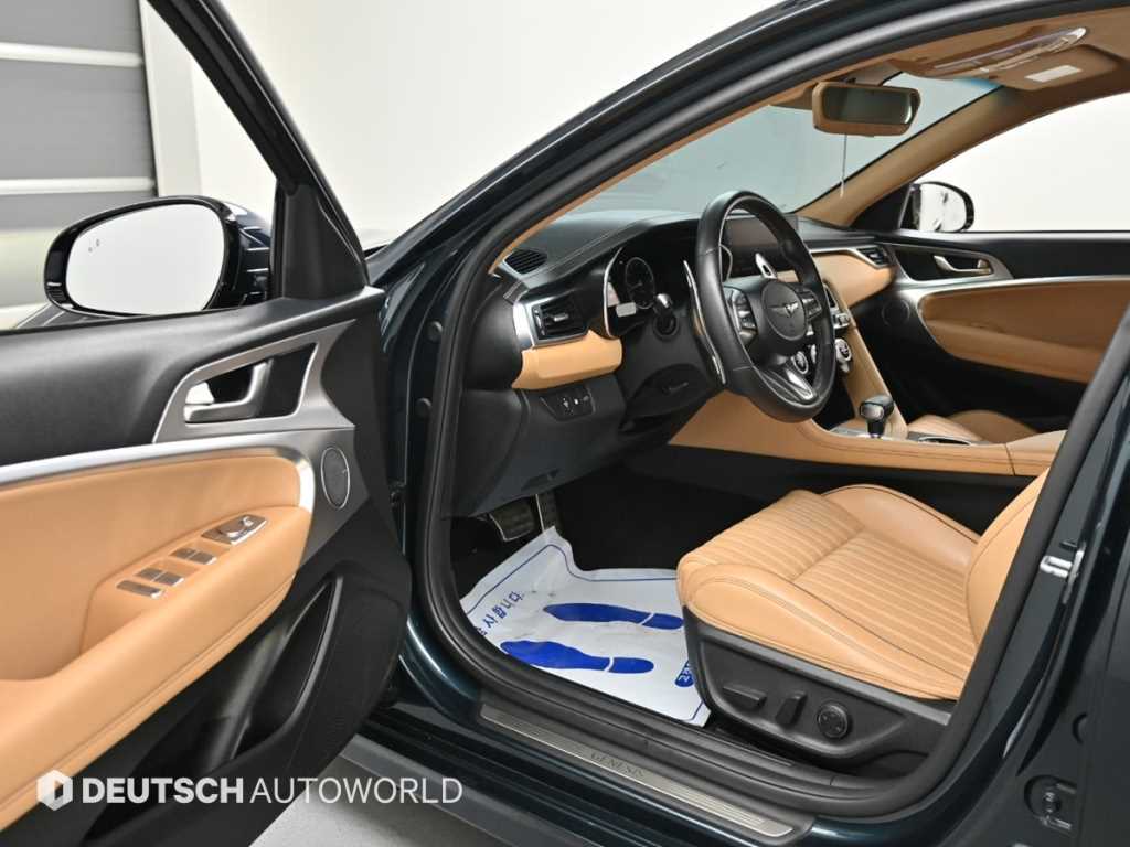 Genesis G70 - Vista 11