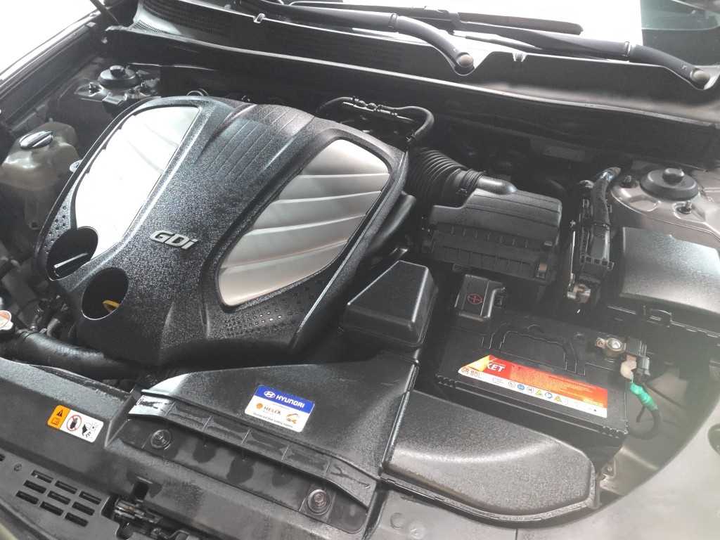 HYUNDAI Grandeur - Vista 5