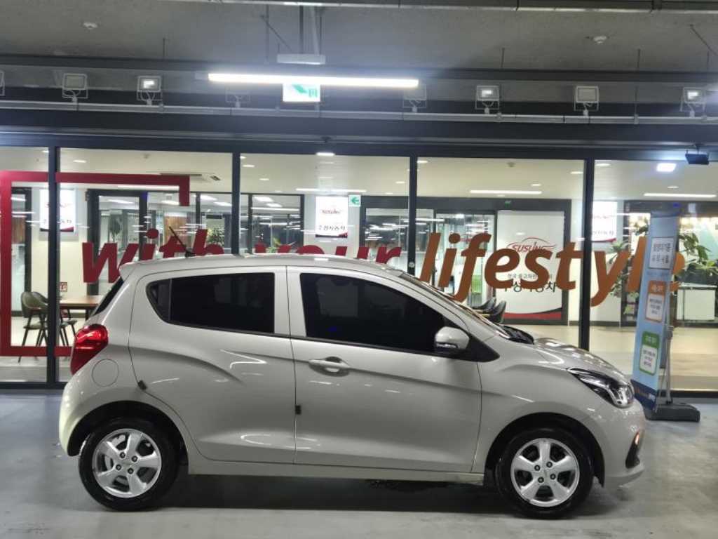 Chevrolet Spark - Vista 5