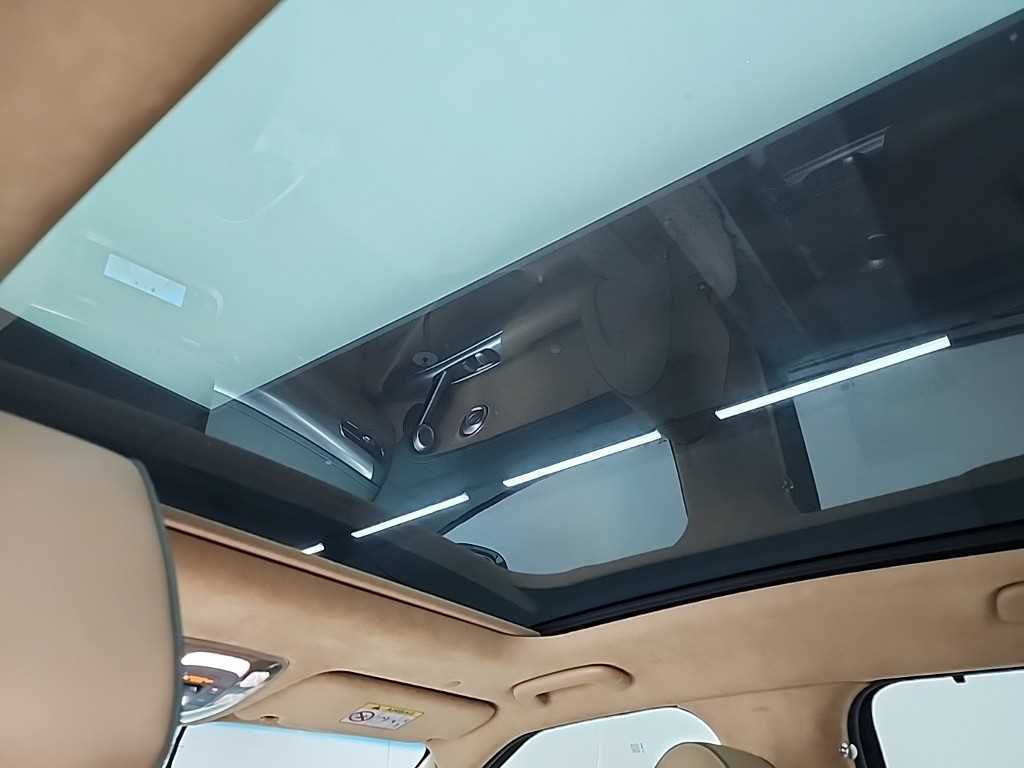 Genesis GV60 2022 Blanco - Importación desde Corea - HF Imports Iquique - Foto 17