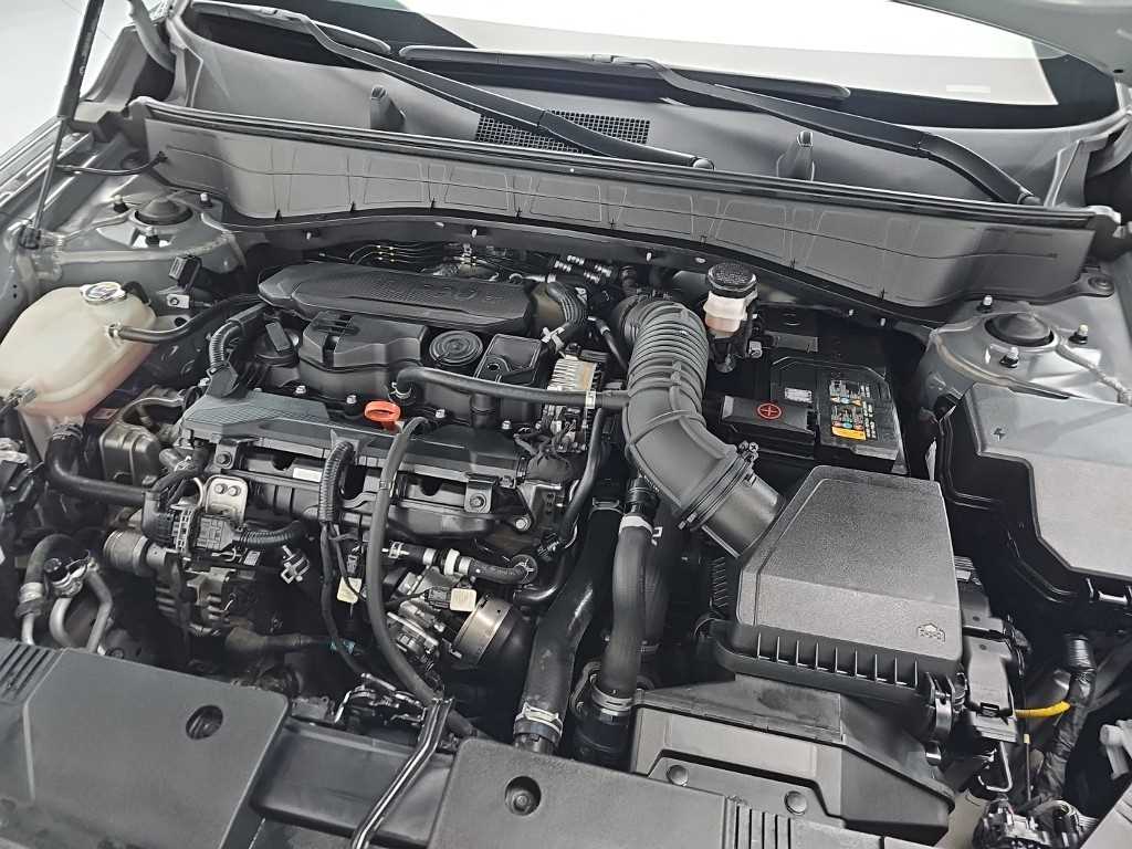 HYUNDAI Kona - Vista 5