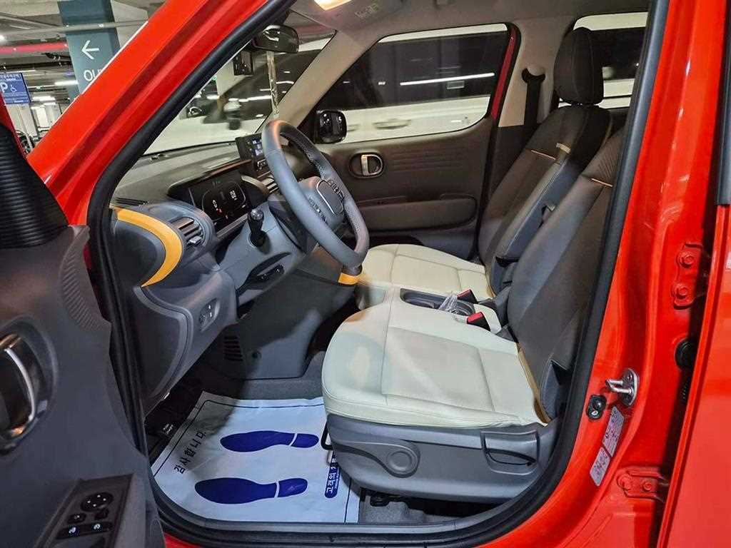 HYUNDAI Casper - Vista 6