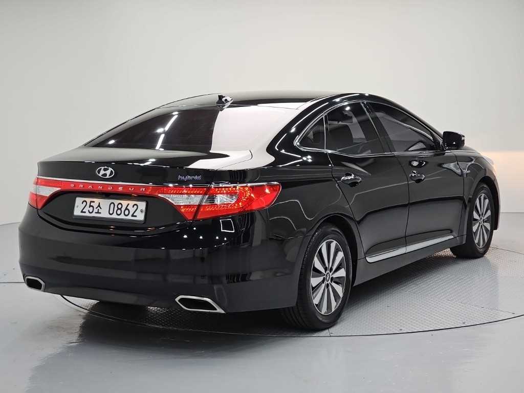 HYUNDAI Grandeur - Vista 4